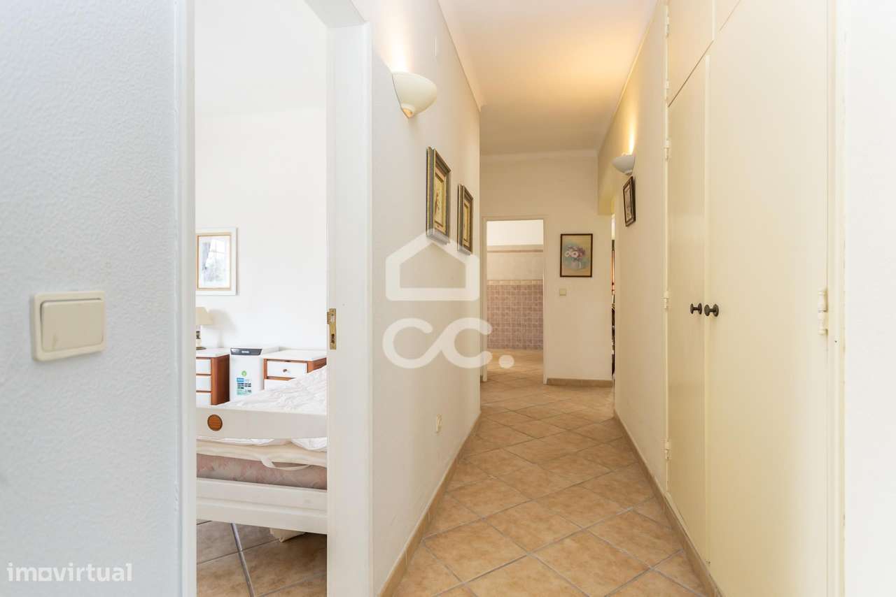 Quinta com 5 quartos com  piscina, campo de jogos e Boxs para cavalos-24