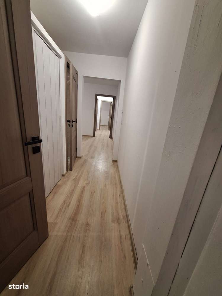 Apartament cu 4 camere, balcon, în Circumvalatiunii ... 99.900 euro-0