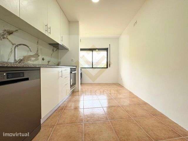Apartamento T2 em São João de Ver-6