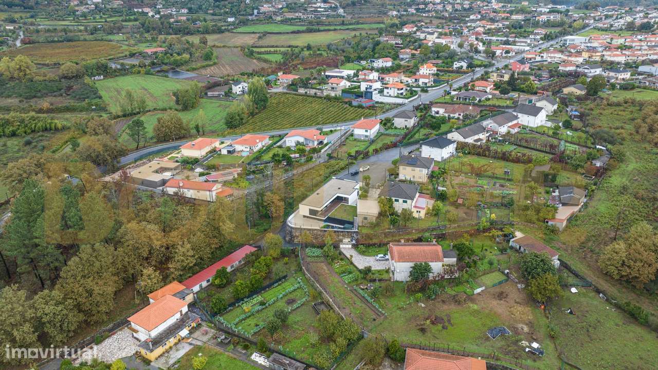 Moradia T4 de Arquitetura Moderna-8