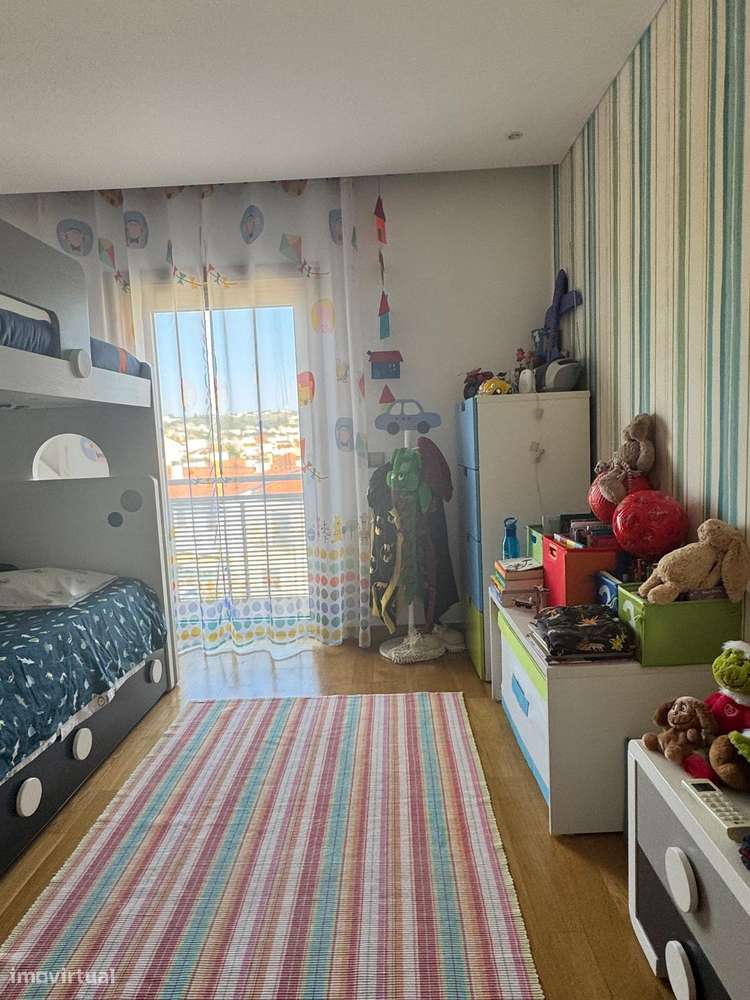 Apartamento duplex T4 com 3  garagens-21