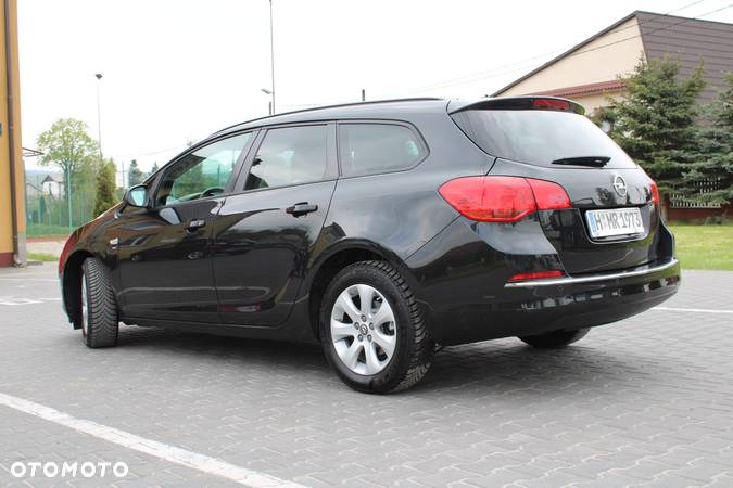 Opel Astra 1.4 Turbo Sports Tourer - 4