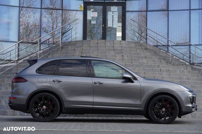 Porsche Cayenne Diesel Platinum Edition - 22