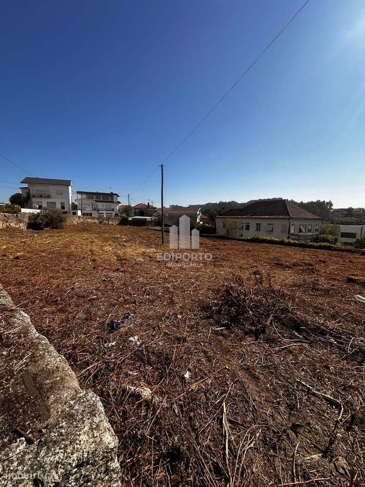 Moradia e Terreno com 3.000 m² em Lordelo- Paredes-19