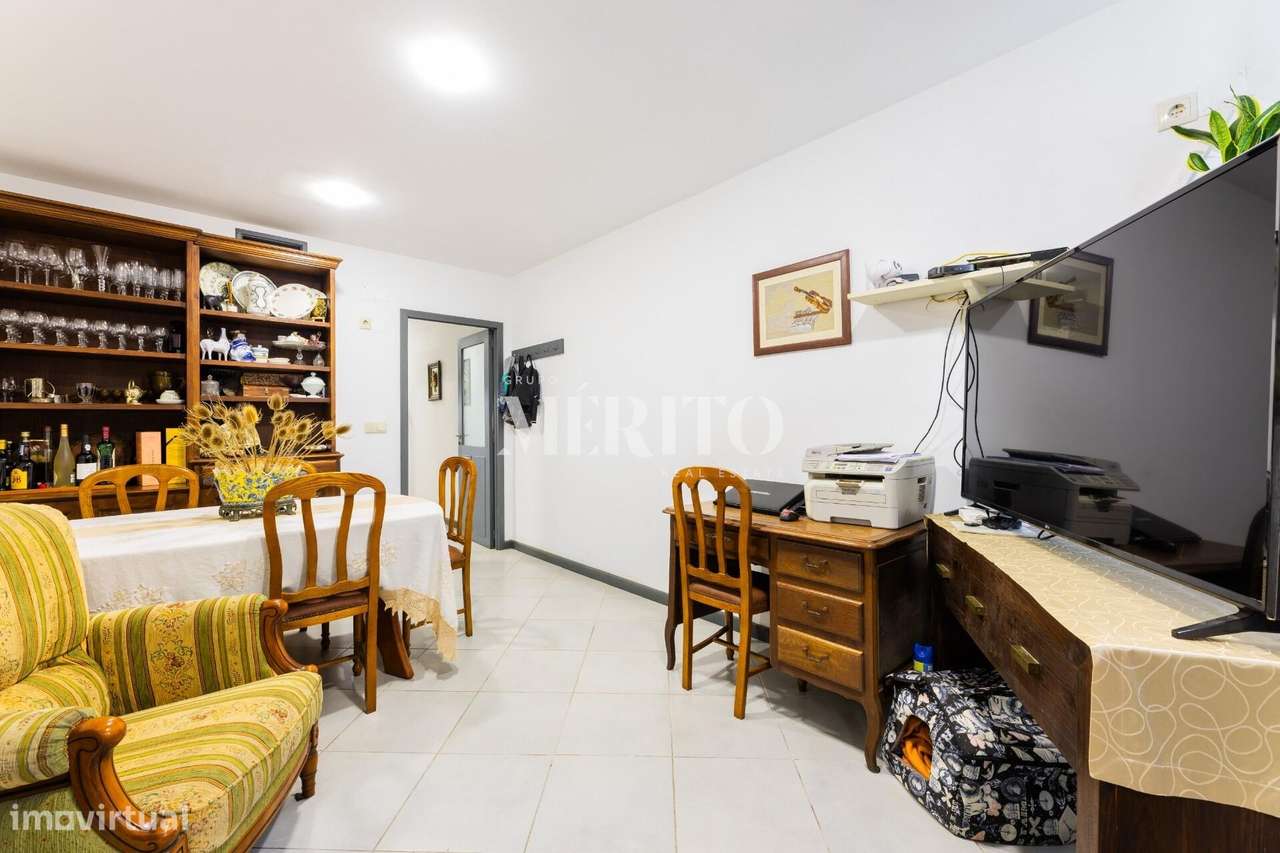 Moradia com Alojamento Local-34