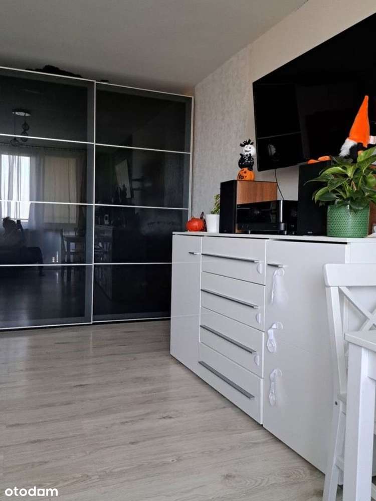 2 pokoje z loggią i oddzielną kuchnią po generalny-4