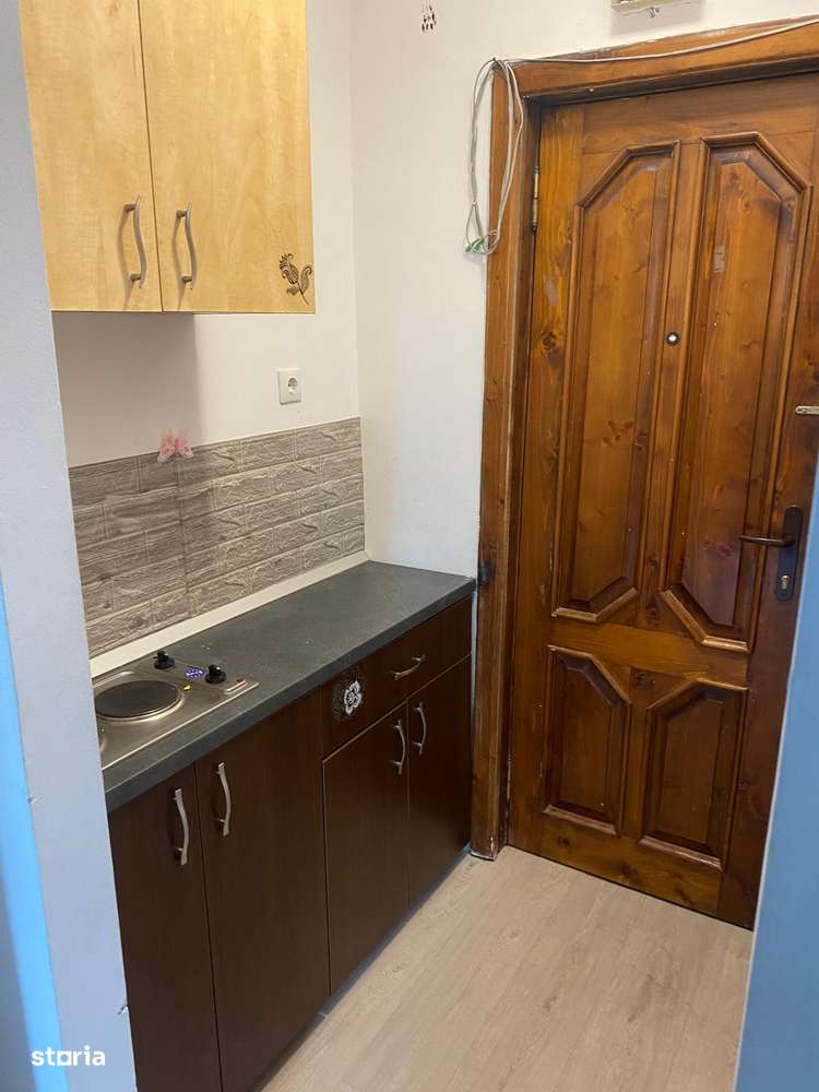 Vand camera de camin cu baie proprie in cartierul Florilor-0