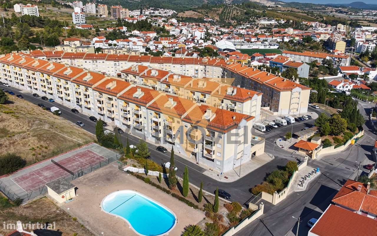 Apartamento T3 no condomínio Horta Dos Vimes em Alenquer-53