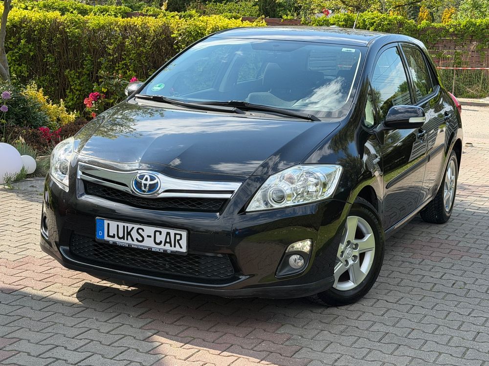 Toyota Auris I 1.8 Life 2011