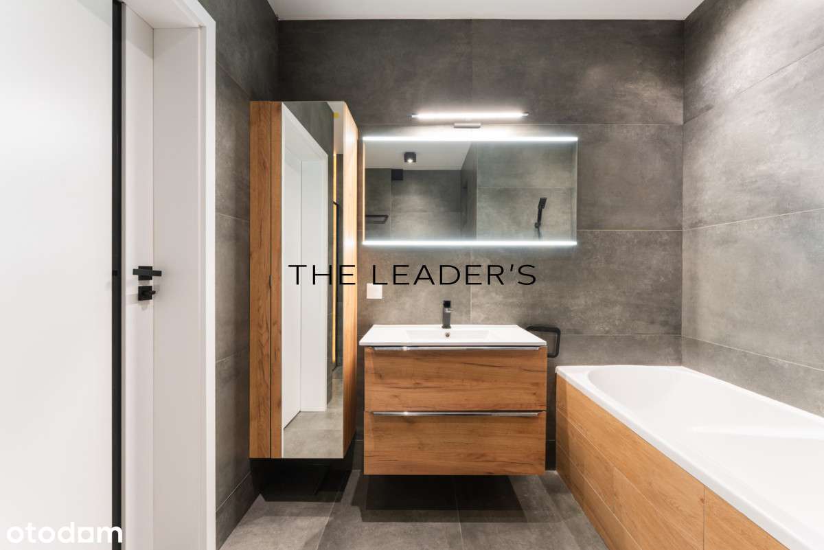 Rodzinny dom po remoncie | Ogródek, garaż, metro-8