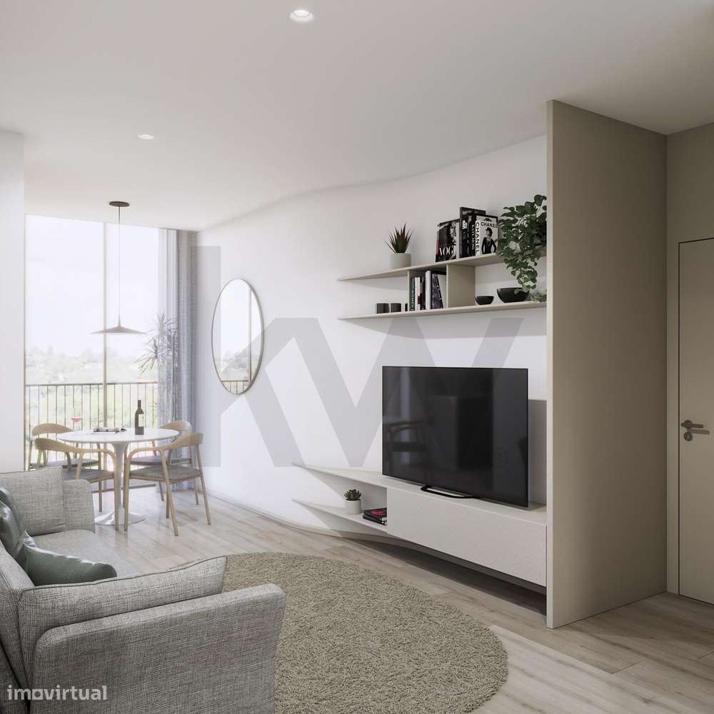 Apartamento T2 com Varanda e Garagem-1