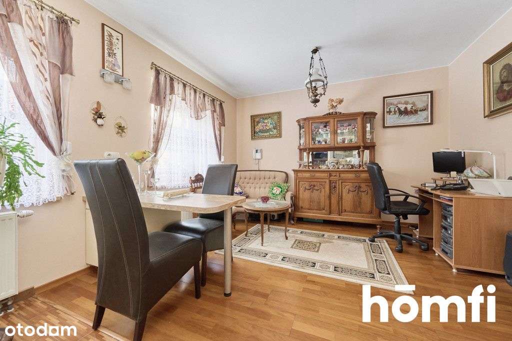 Duży, narożny dom w cichej okolicy - Pełny obrazek: 5/20