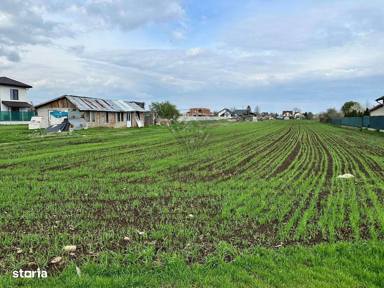TEREN INTRAVILAN STREJNICU - Imagine principală: 3/6