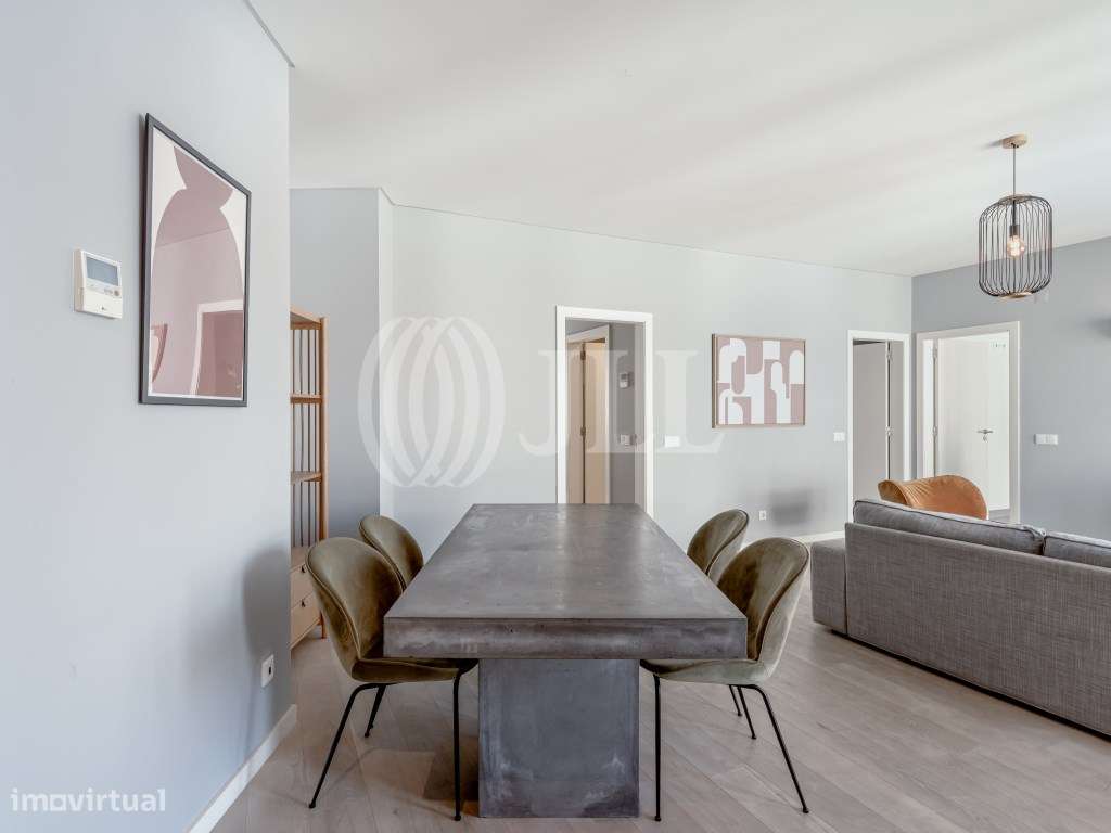 Apartamento T2 com varanda e estacionamento, em Lisboa - Grande imagem: 4/30