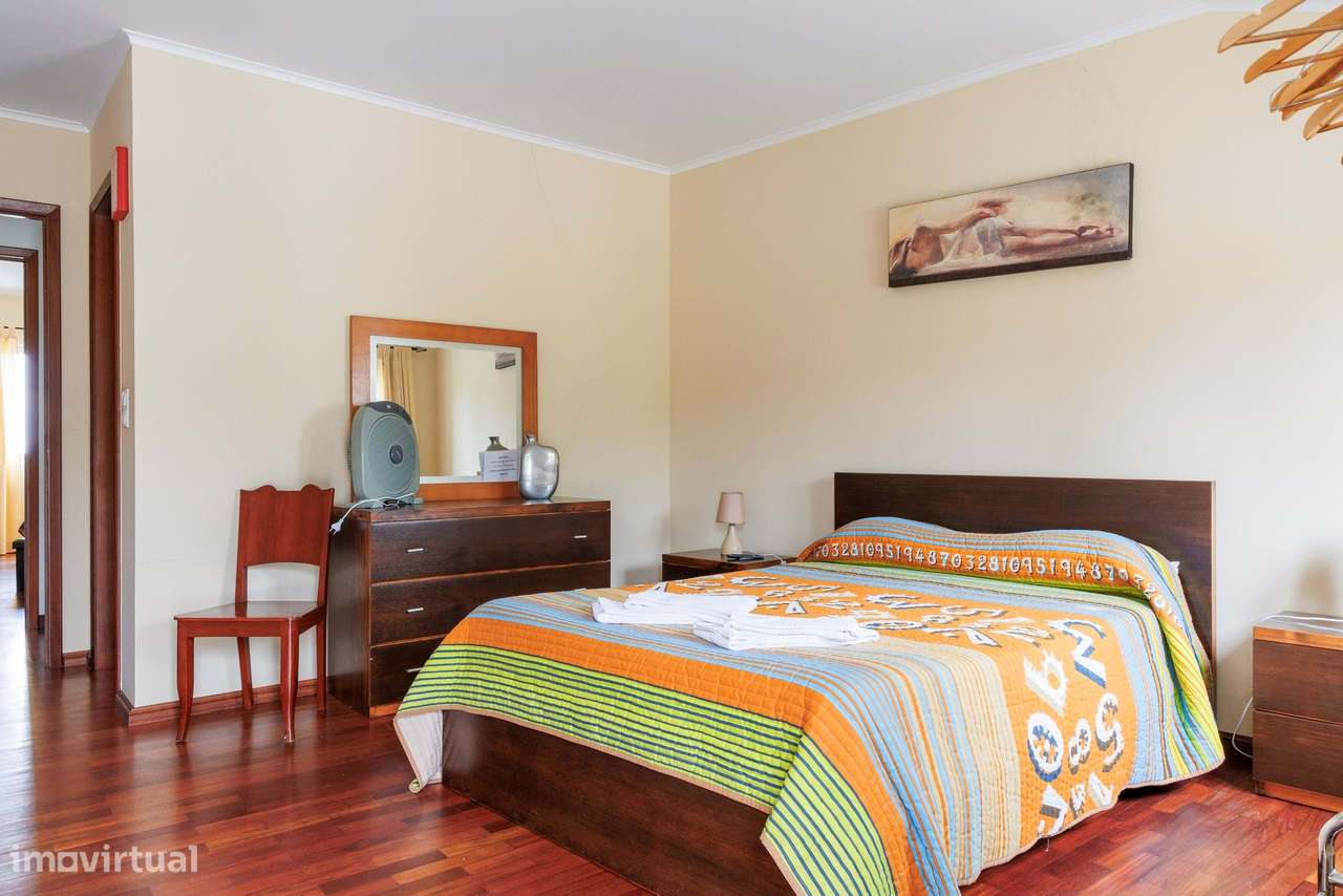 Moradia T7 com vista mar preparada para Alojamento-25