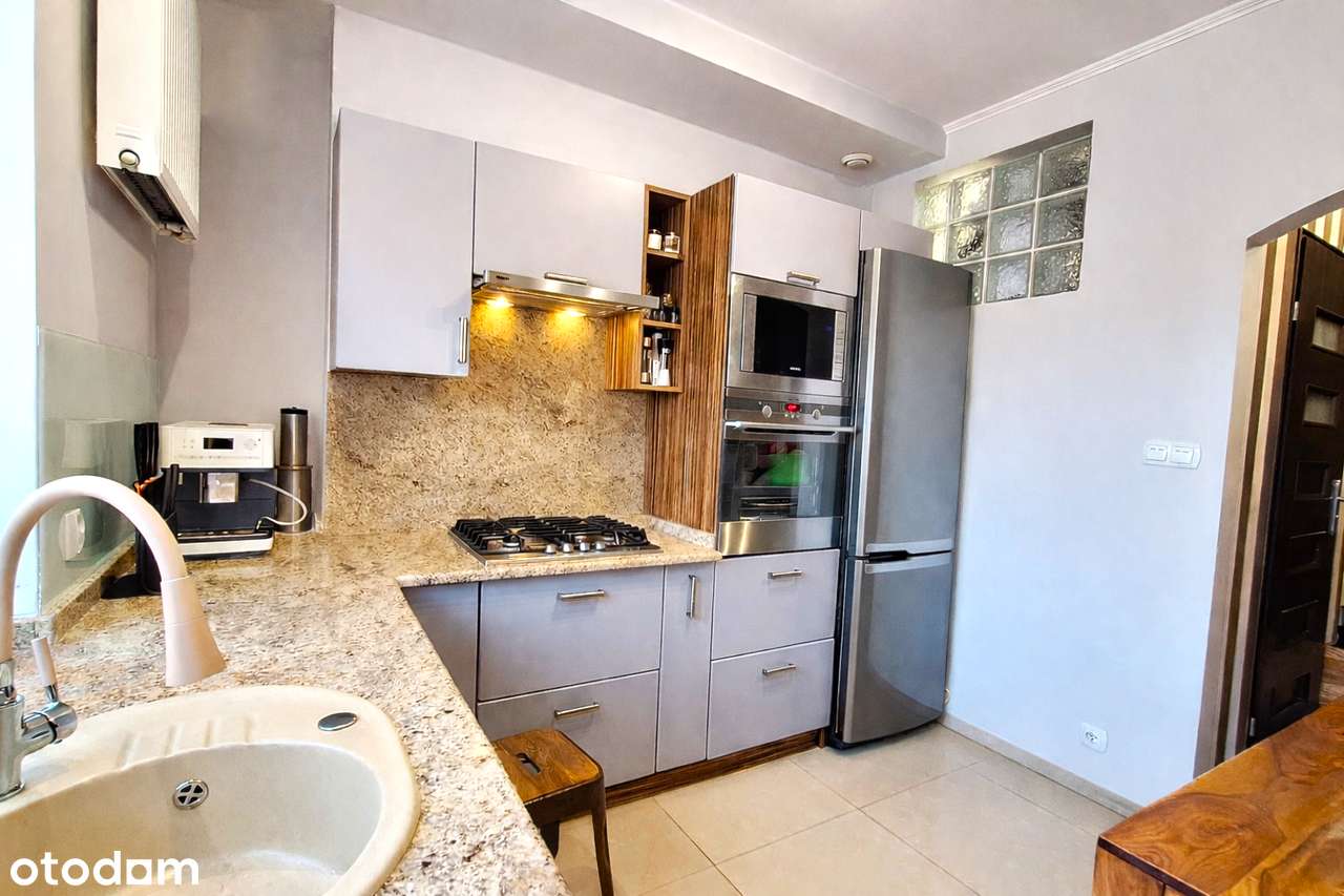 Bez prowizji: Kamienica, z opcją 2 pokoi, klimatyzacja, 10min do metra-1