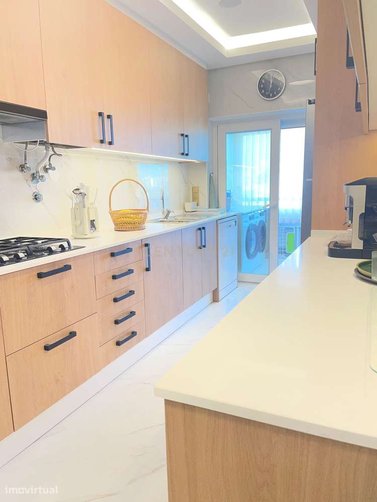 T3 Centro de Almada, edifício Faraó: um T3 premium onde espaço, vista - Grande imagem: 5/17