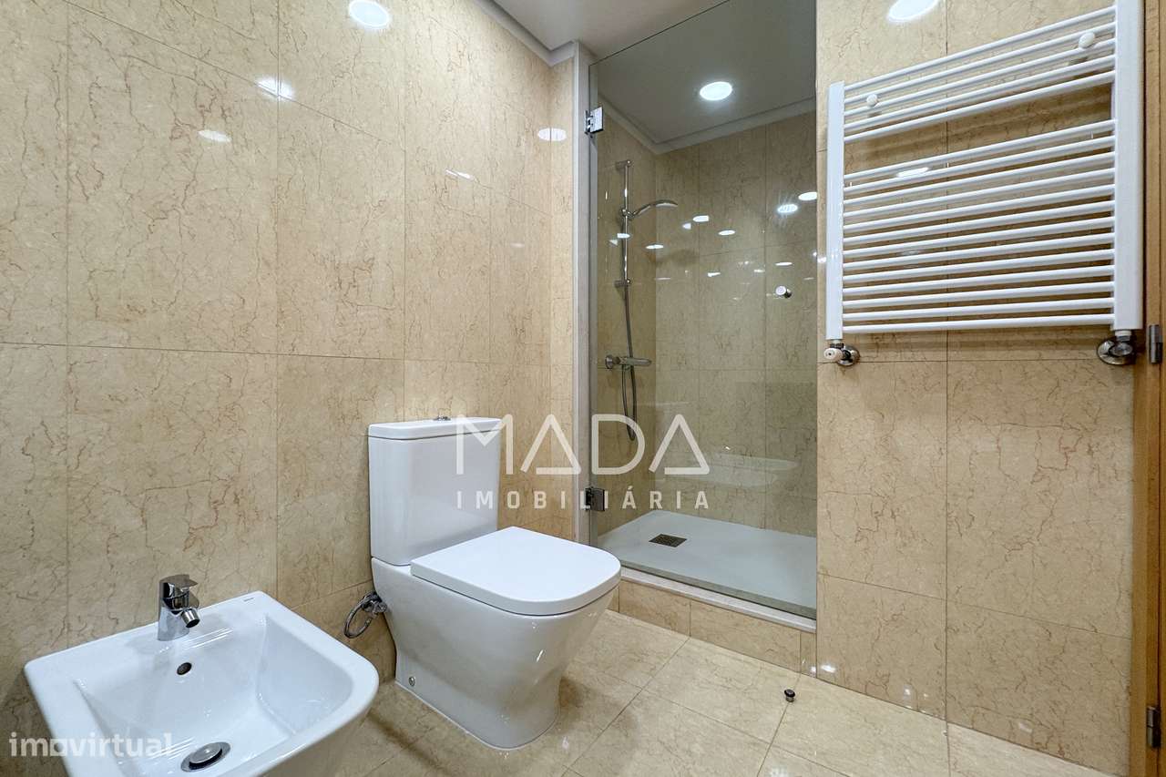 Apart. T4 duplex de luxo na zona da Exponor em Matosinhos, Porto-30