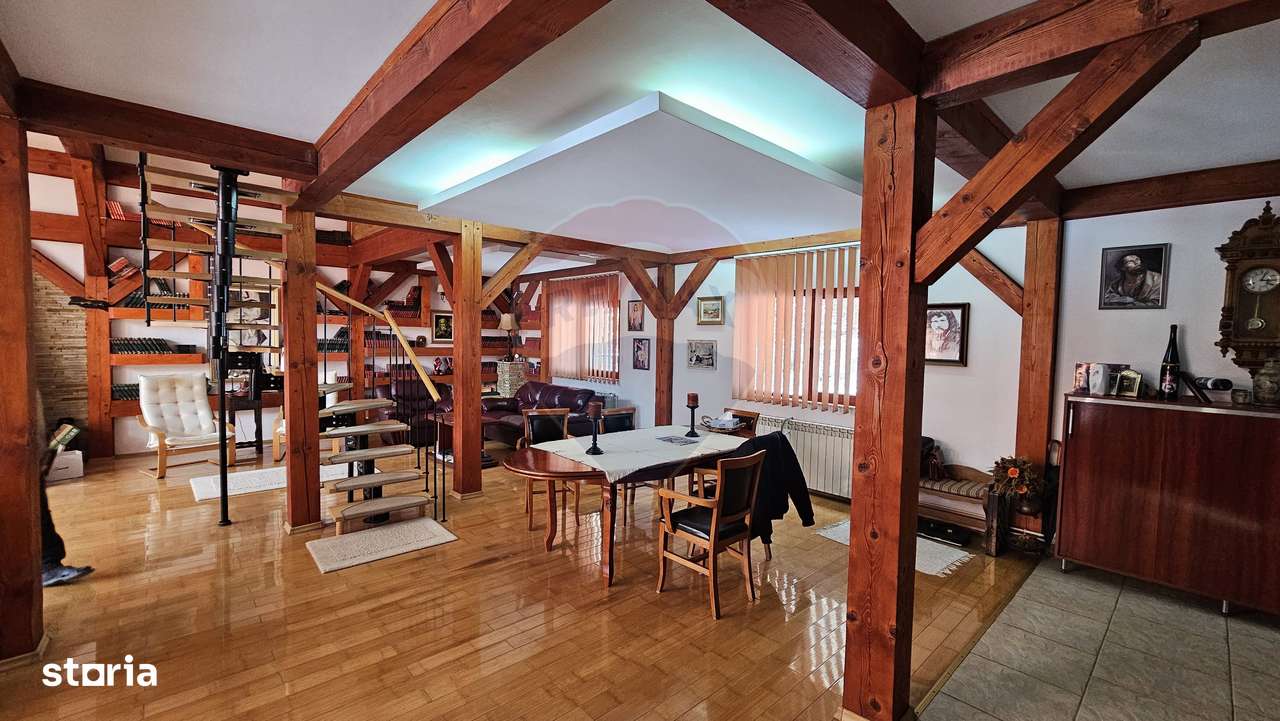 Vilă de lux cu 4 camere de vânzare în Câmpulung Moldovenesc, Suceava - Imagine principală: 5/20