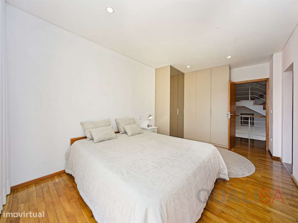 Moradia T5 com piscina, jardim e pomar e com vistas panorâmicas em ...-33