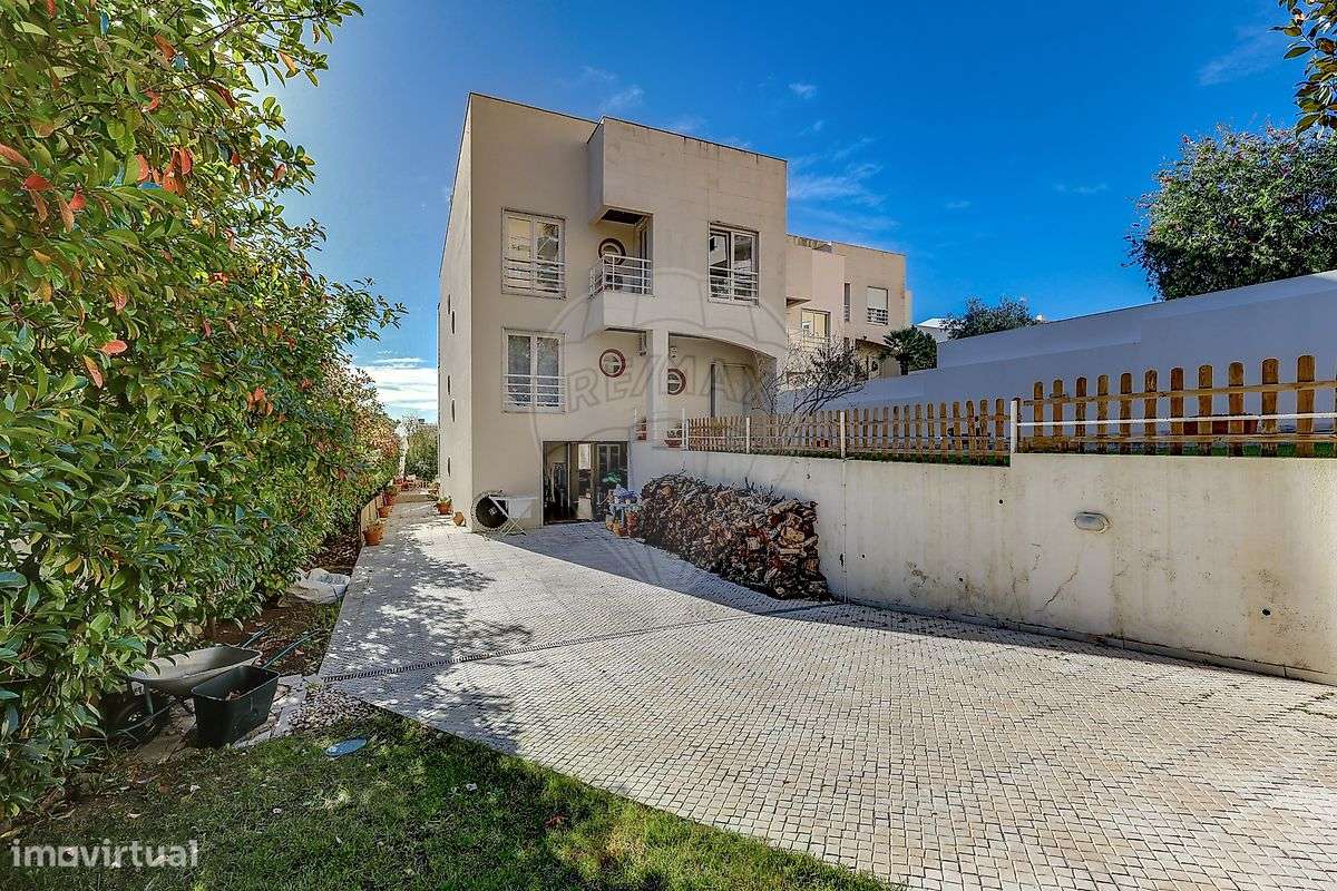 Moradia T4 para venda-49