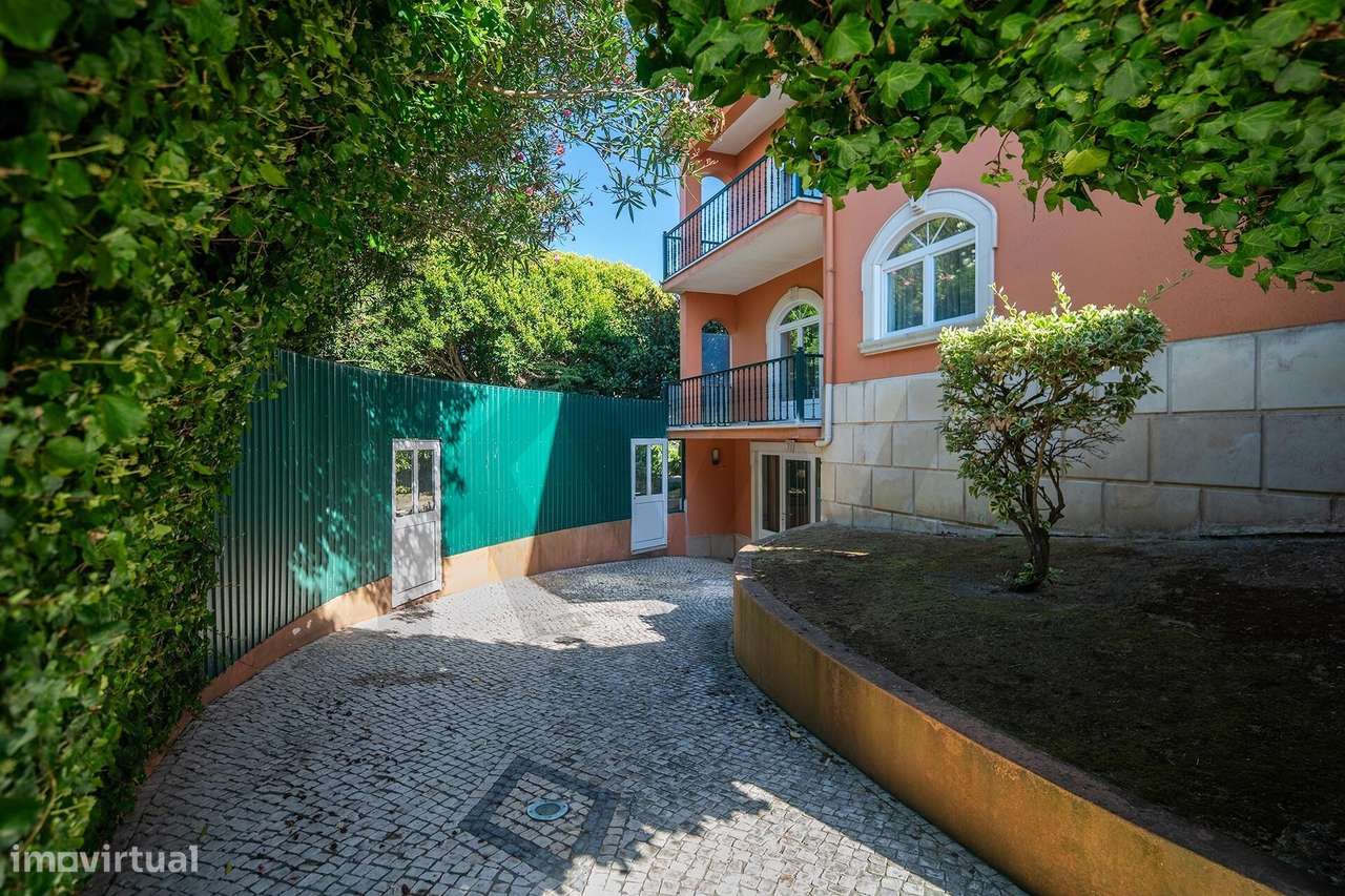 Moradia T5 à venda em Vale de Janelas, Santa Cruz – terreno 2.075 m2 e-30