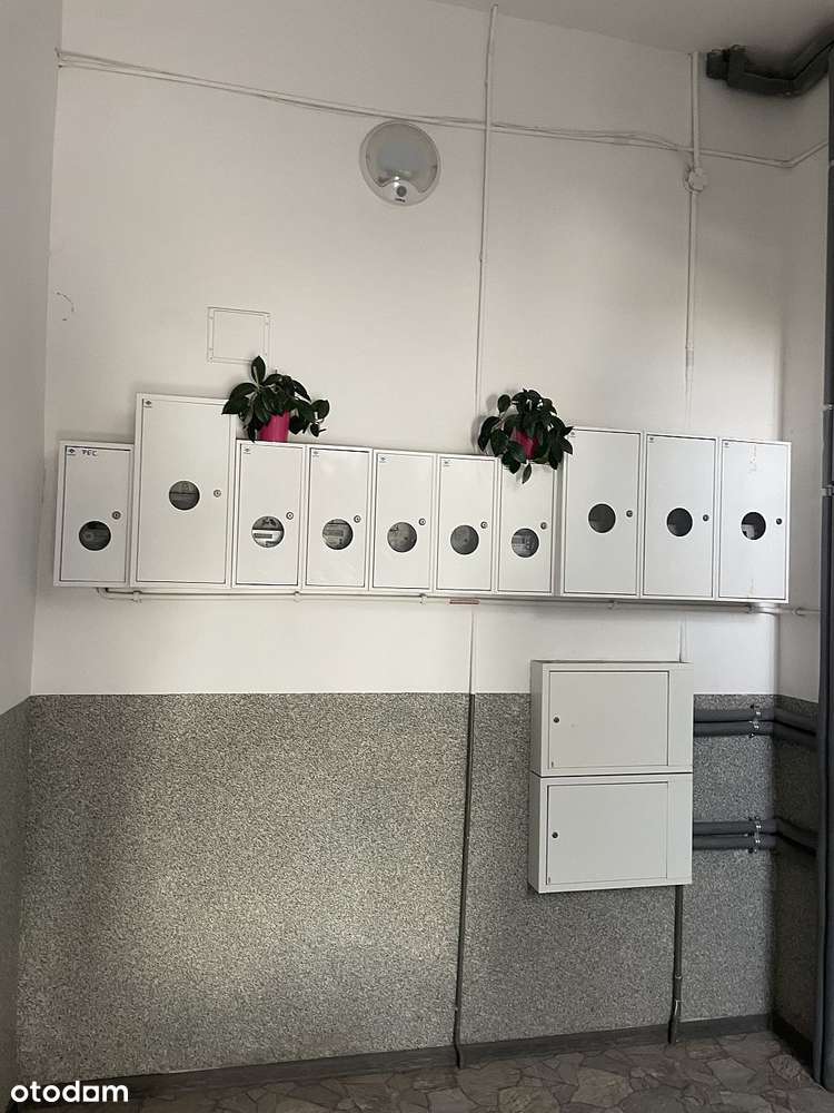 Na sprzedaż przestronne i luksusowe mieszkanie w samym sercu Lubania-17