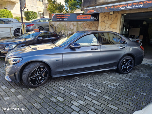 Mercedes-Benz C 300 de AMG Line - 4