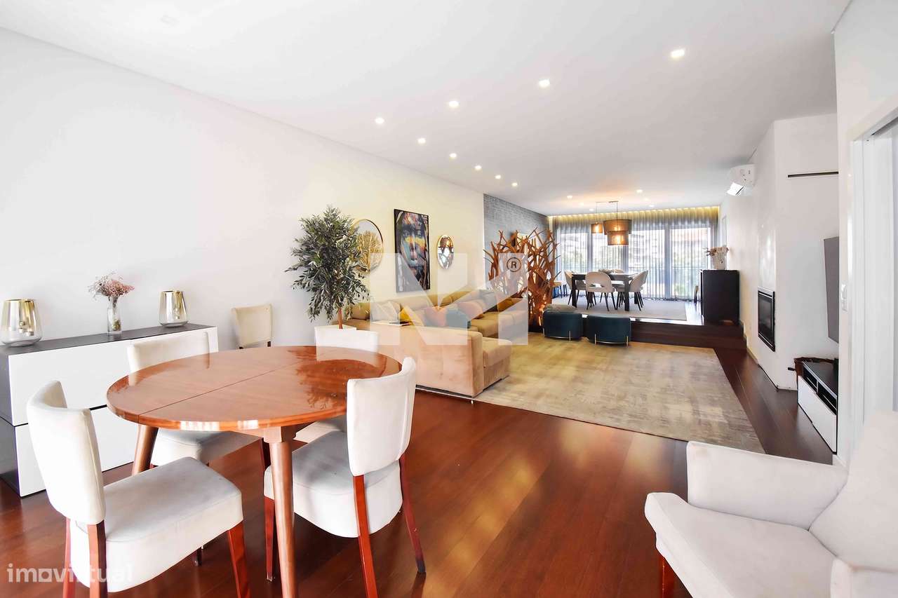 Moradia T4 Contemporânea | 4 Suites | C/ Piscina-4
