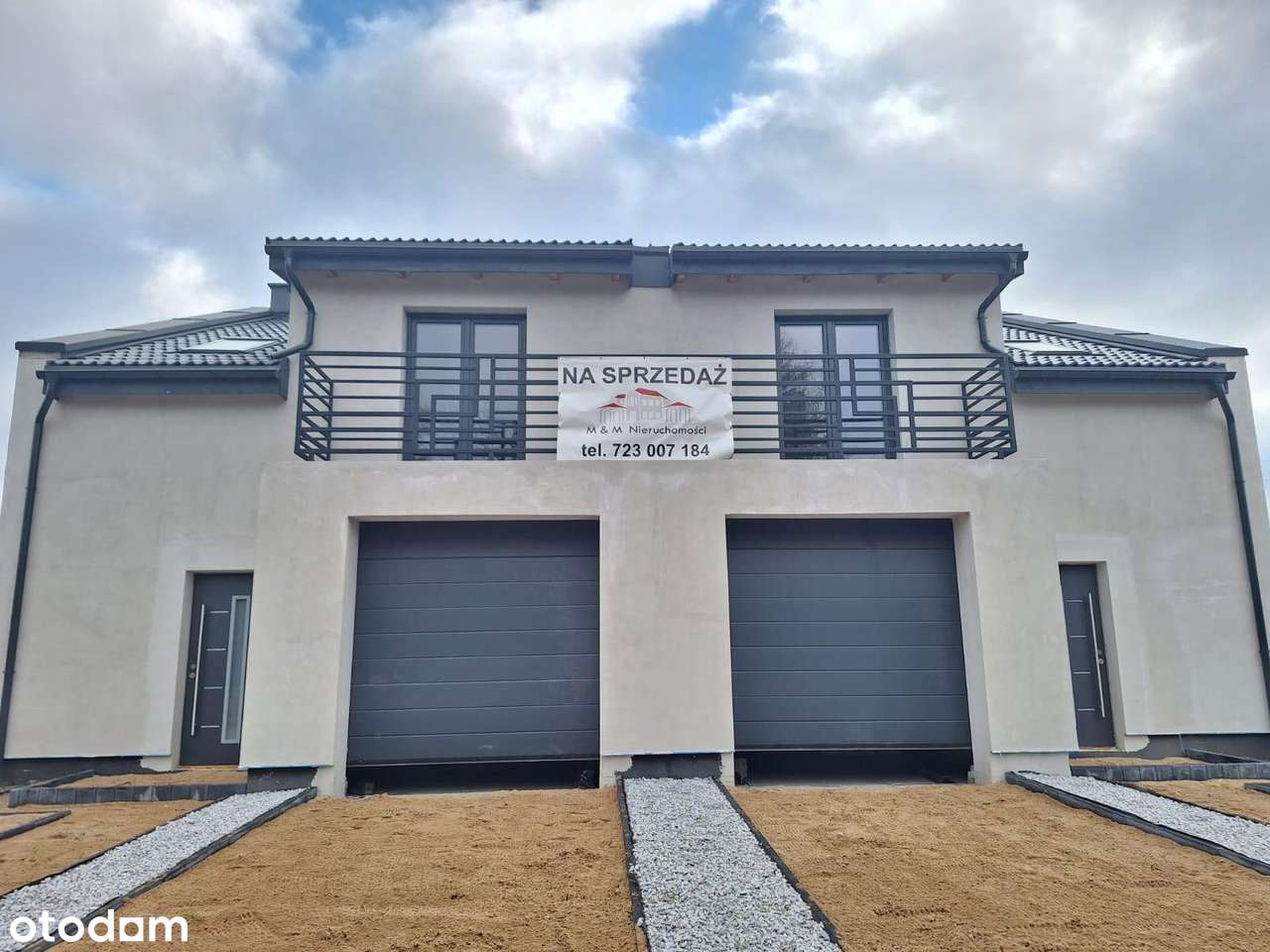 Dom Bliźniak  z garażem-5