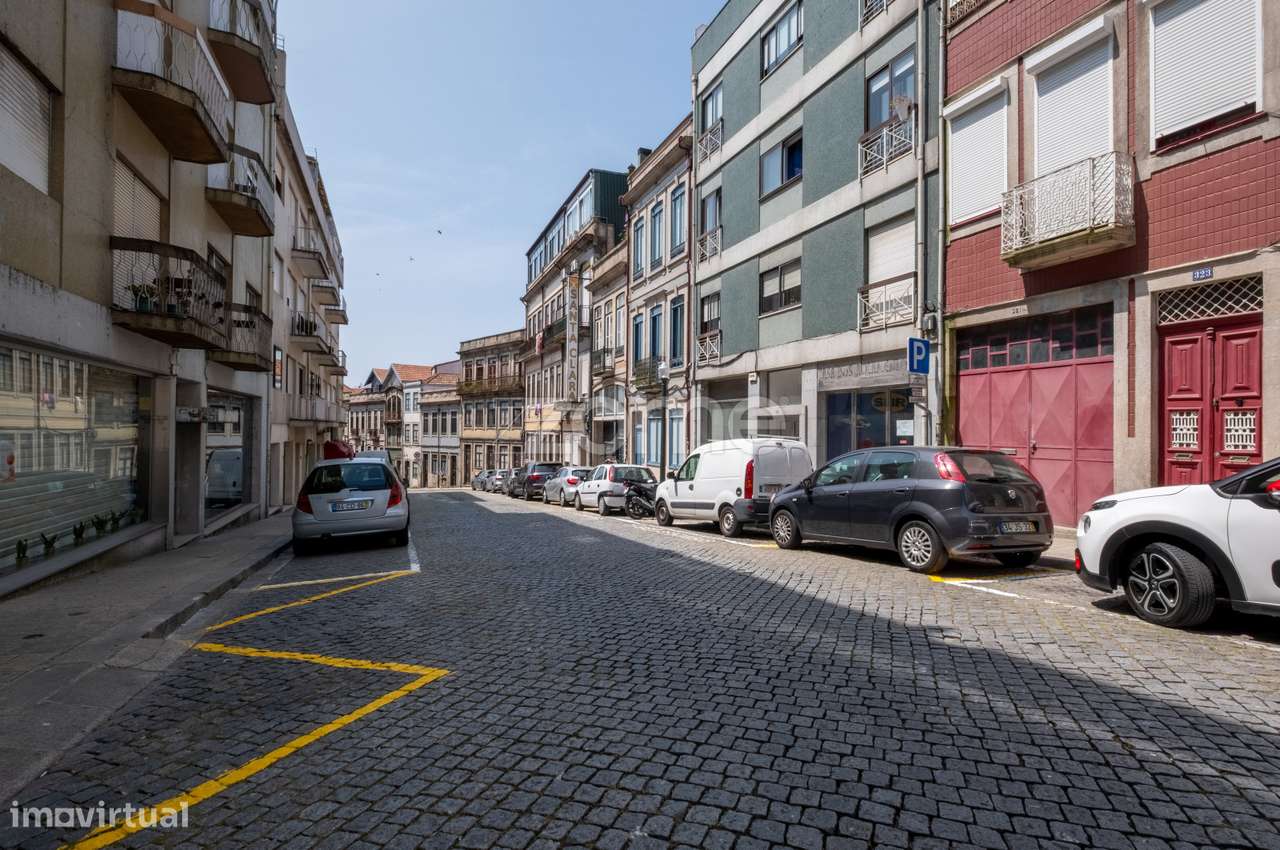 Espaço Comercial para Venda | Rua da Alegria, Porto - Grande imagem: 4/25