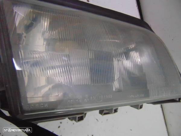 Mercedes C W202 farol - 3