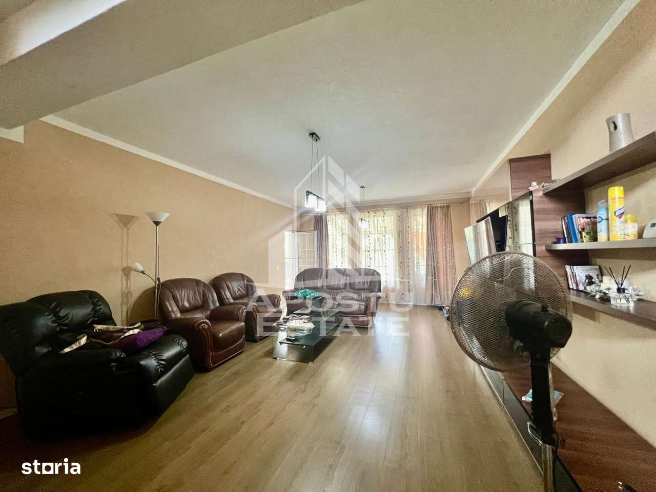 Jumatate de duplex cu 6 camere in Mosnita Noua, la asfalt, cu garaj - Imagine principală: 3/13