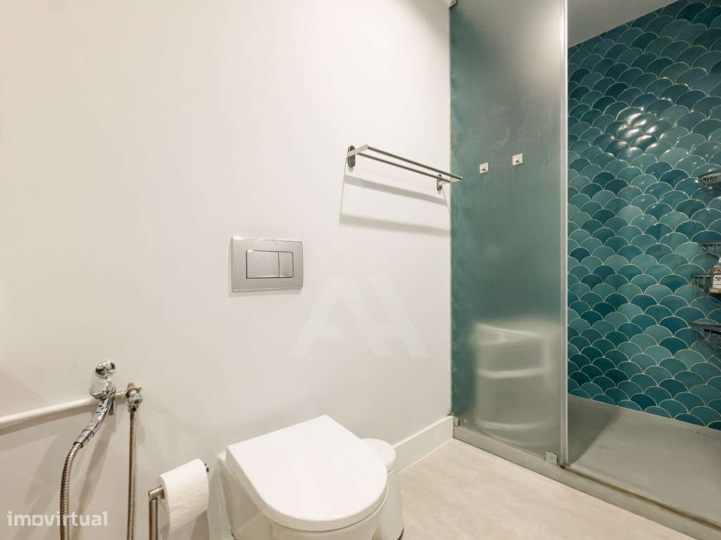 Apartamento T2 Totalmente Renovado e Mobilado em Lisboa-30