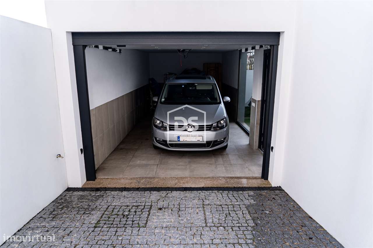 MORADIA DE LUXO T3 + ESCRITORIO - CENTRO DE PAÇOS DE FERREIRA-9