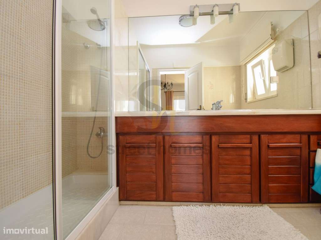 Moradia T6 com piscina na Quinta da Bicuda Cascais-25