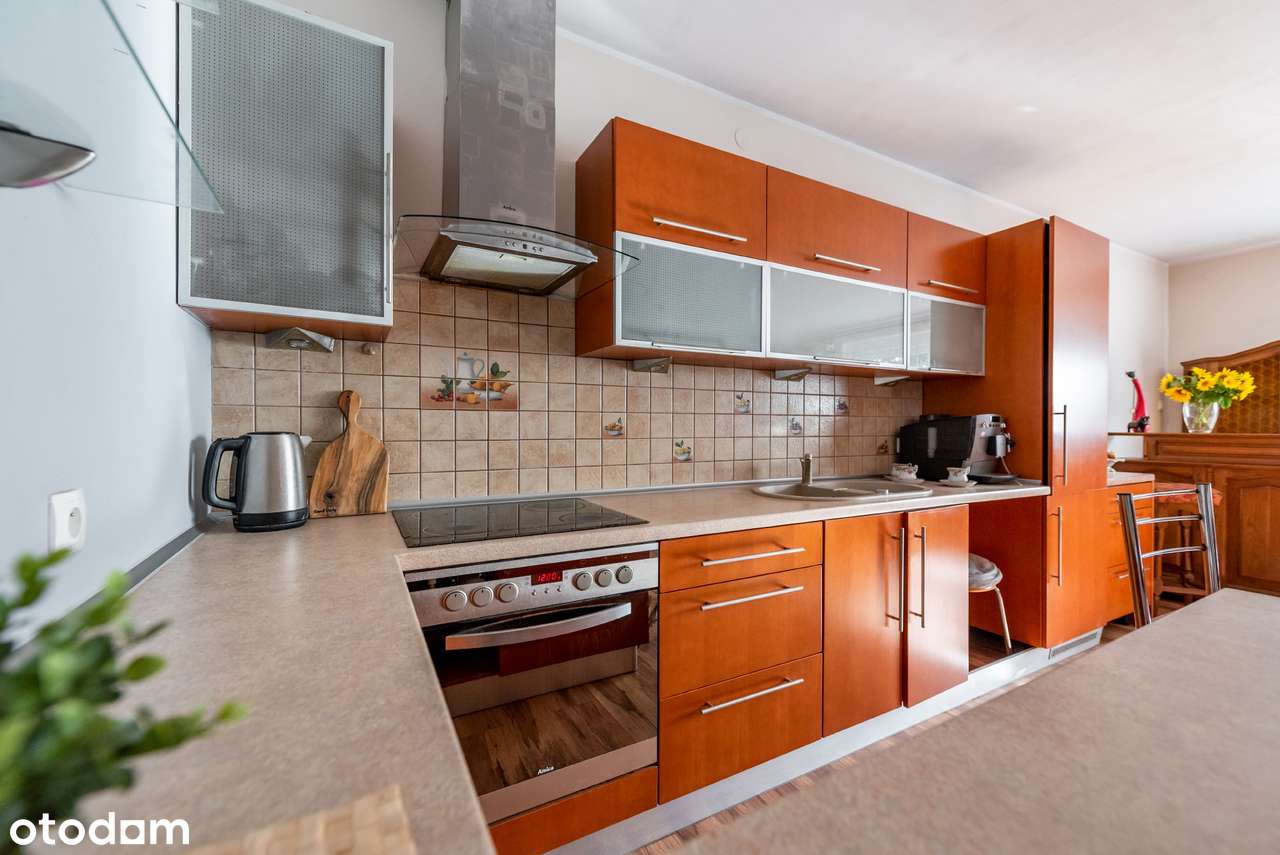 Przytulny domek/4 pokoje/piwnica/wiata/meble/ogród-6