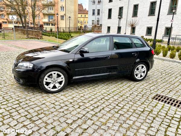 Audi A3 2.0 TDI Sportback DPF Ambiente - 3