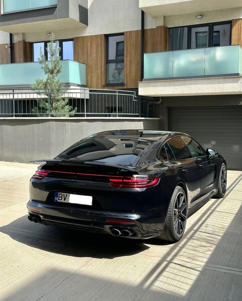 Porsche Panamera Turbo 2018