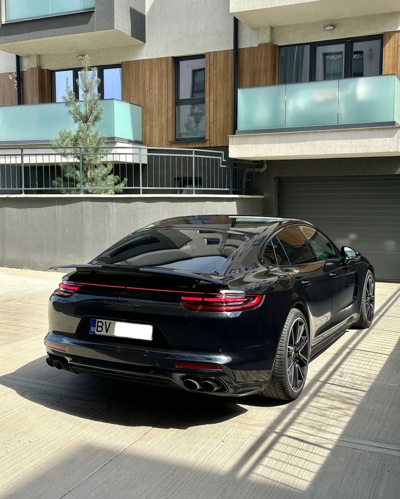Porsche Panamera Turbo 2018