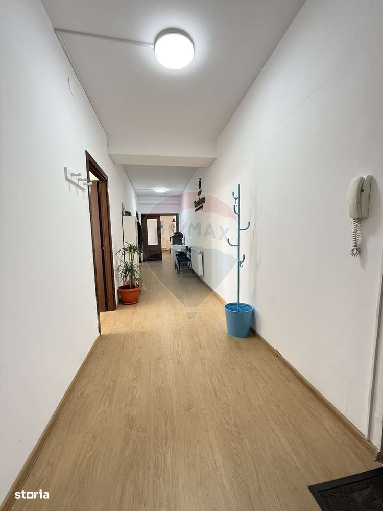 Apartament cu 3 camere de vânzare Voluntari-11