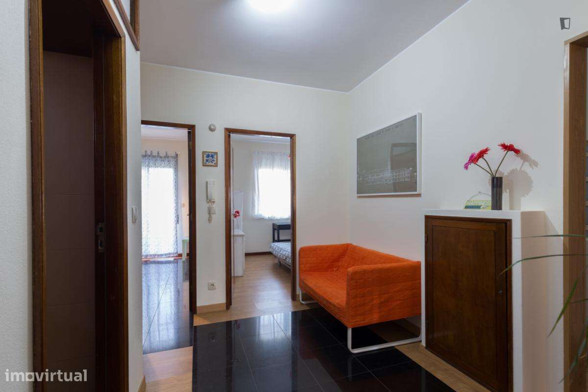 Quarto - localizado em Rio Tinto Porto - Grande imagem: 4/22