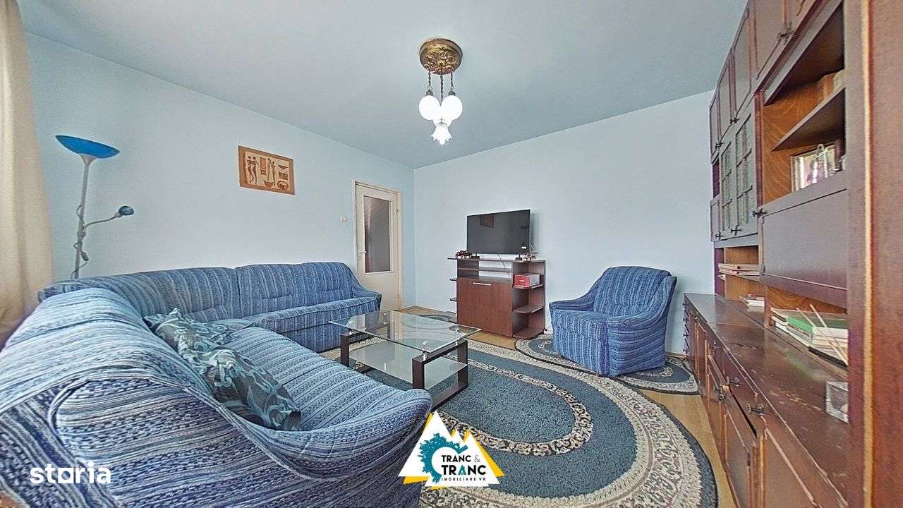 Apartament cu 3 camere cu potential extraordinar în Zona Podgoria - Imagine principală: 2/12