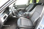 BMW Seria 3 320d DPF Touring - 22