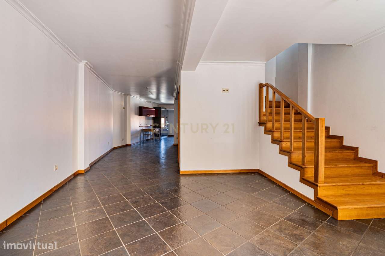 Moradia em FRENTE ao Castelo de Bragança e no CENTRO HISTÓRICO! - Pron - Grande imagem: 4/27