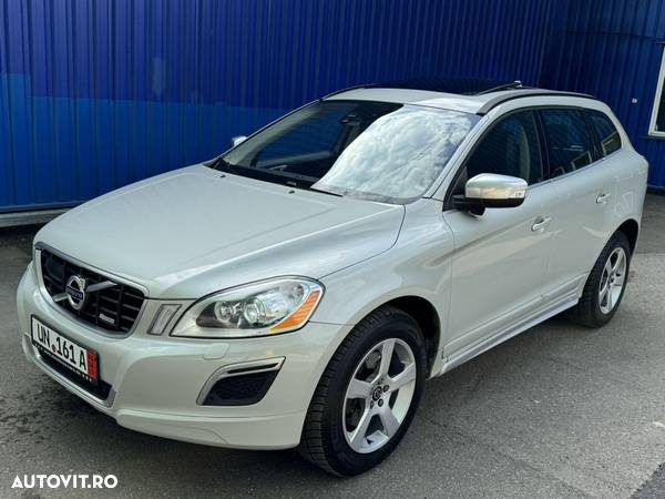 Volvo XC 60 D5 AWD Geartronic Summum - 2