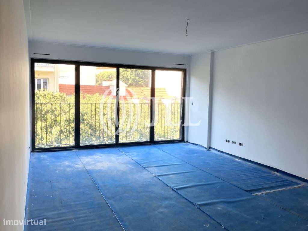 Apartamento T2, com estacionamento, em Alcântara - Grande imagem: 3/22