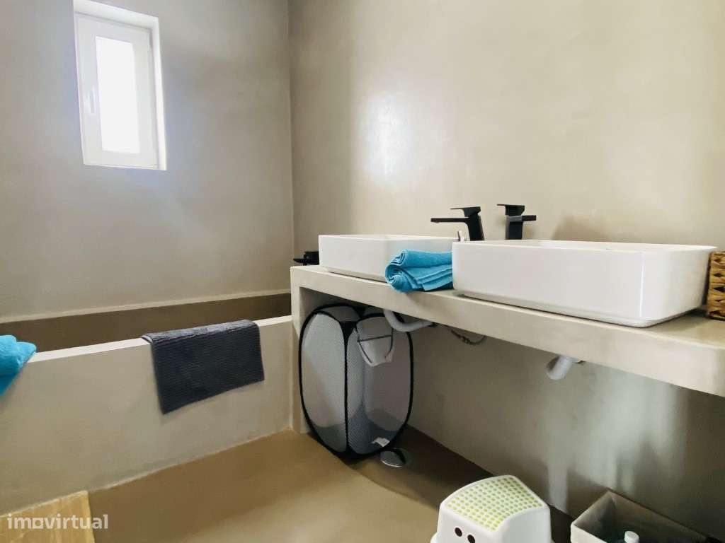 Moradia T3 com Piscina em Sesimbra-23