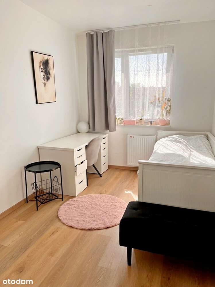 Balkon / 4 Pokoje / Garaż / Piwnica-8