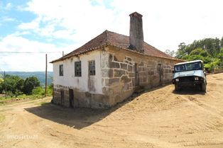 Moradia em Pedra Isolada Com Vistas Deslumbrantes - Grande imagem: 4/18